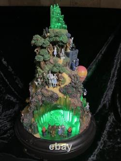 WIZARD OF OZ MOUNTAIN Hawthorne Village Masterpiece Ed Musical Turns Light READ