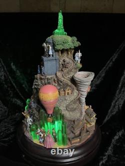 WIZARD OF OZ MOUNTAIN Hawthorne Village Masterpiece Ed Musical Turns Light READ