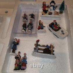 Winter Wonderland LED Christmas Village Set TESTED Incomplete Used Look At Pic