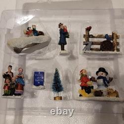 Winter Wonderland LED Christmas Village Set TESTED Incomplete Used Look At Pic